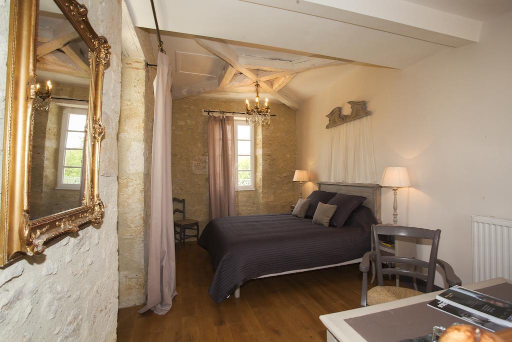 Maison D'Hotes De Charme Les Bruhasses Condom Luaran gambar