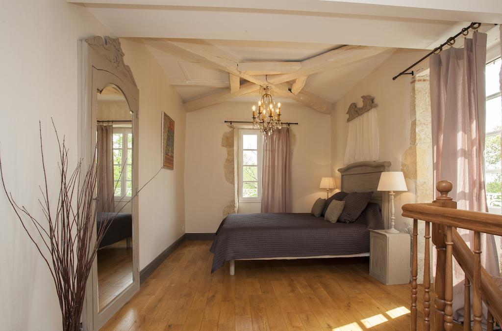 Maison D'Hotes De Charme Les Bruhasses Condom Bilik gambar