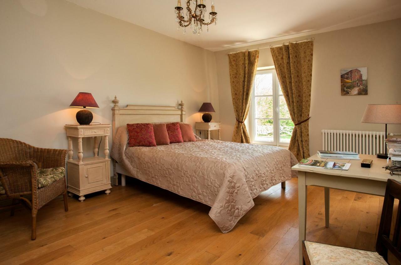 Maison D'Hotes De Charme Les Bruhasses Condom Luaran gambar